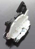  VW9011 - CERRADURA 5K4839015F